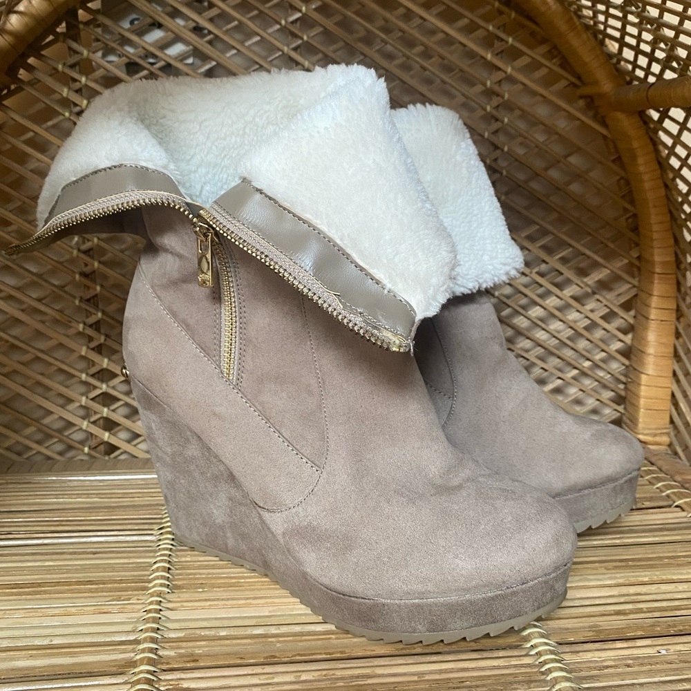 Juicy Couture Fold Over Wedge Boot - Picture 8 of 13